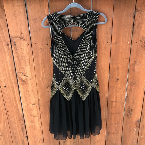 Frock and Frill Beaded Flapper Style Dress - Picture 2 of 7